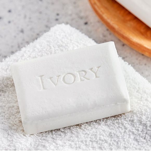 Ivory CLEAN Bar Soap Lot of 4 PACKS of 3 Bars - Picture 1 of 8